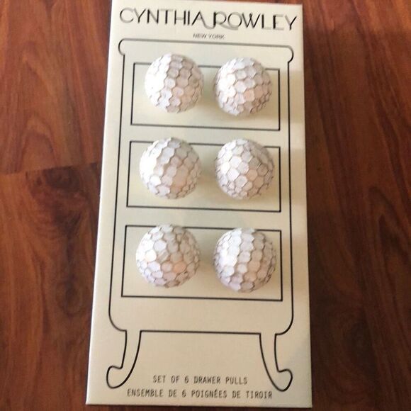 NEW Cynthia Rowley set of six drawer pulls Rustic shabby chic gold white round h - Picture 2 of 5